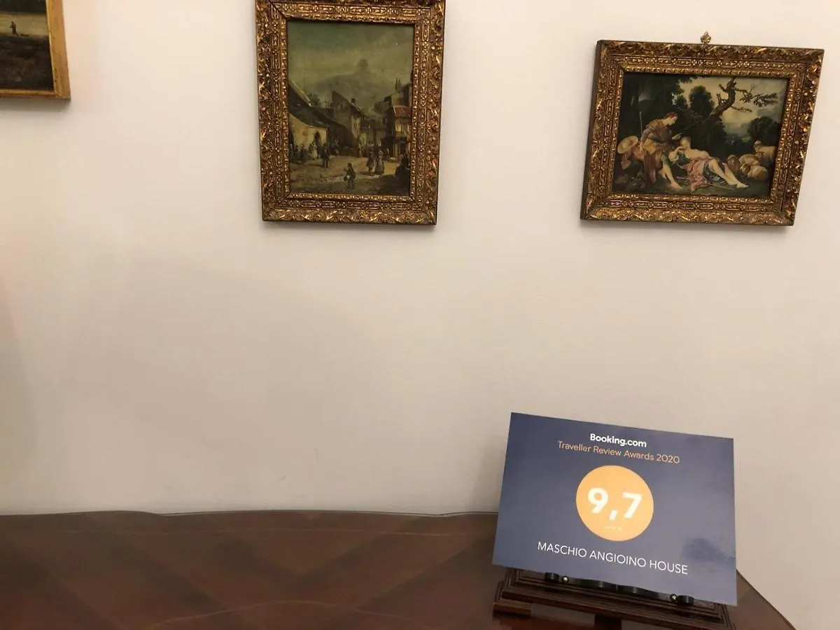 Centro Storico Maschio Angioino House Apartman Nápoly 0*,  Olaszország
