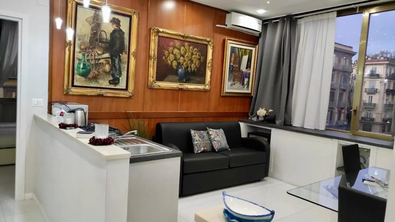 Centro Storico Maschio Angioino House Apartman Nápoly 0*,